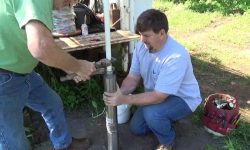 Монтаж насоса и автоматики для скважины