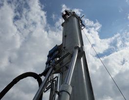 Бурение поисковых скважин. Поисковые скважины используются в геотермальной промышленности с различными целями