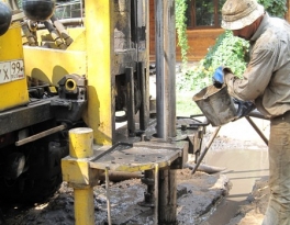 Бурение скважин под сваи в любое время года недорого