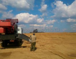 Как пробурить скважину на песок