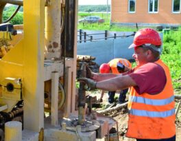 Скважина на воду деревня Лошатовка (городской округ Серебряные Пруды)